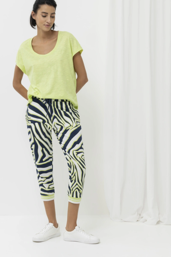 17492-382_set_800x1200